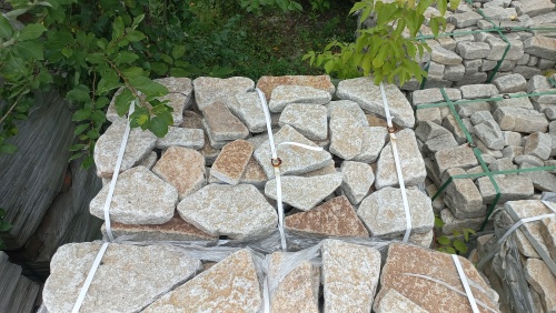 Гранитный плитняк галтованный для парковки купить в Казани