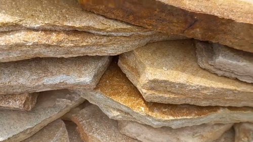 Плитняк златолит жёлтый золотистый для отмостки купить в Казани