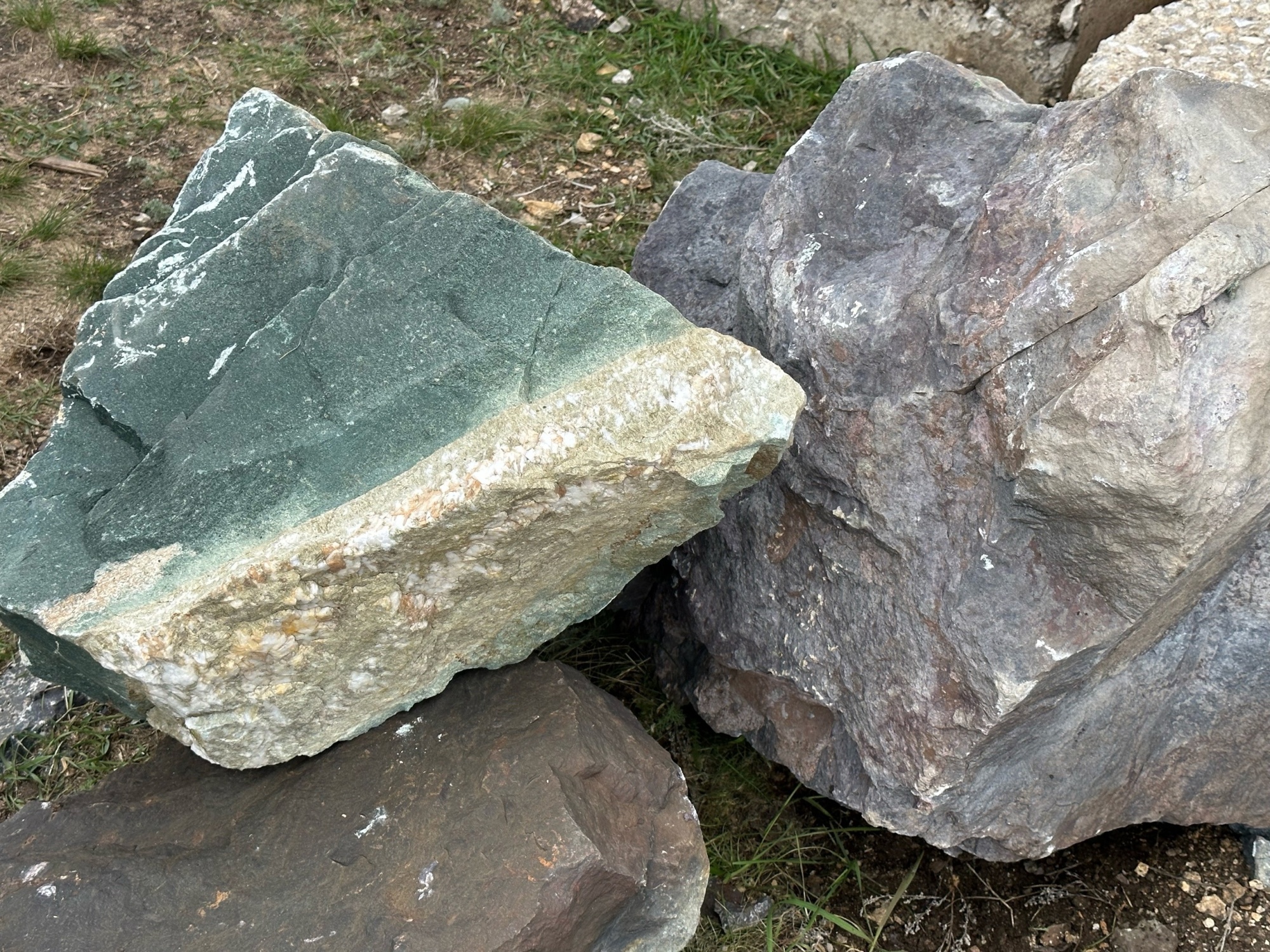 Камни для ландшафтного дизайна зелёные 10-60 килограмм купить в Казани