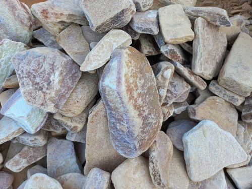 Златолит жёлтый, жёлто-зелёный глыбки и валуны для ланшафтного дизайна купить в Казани