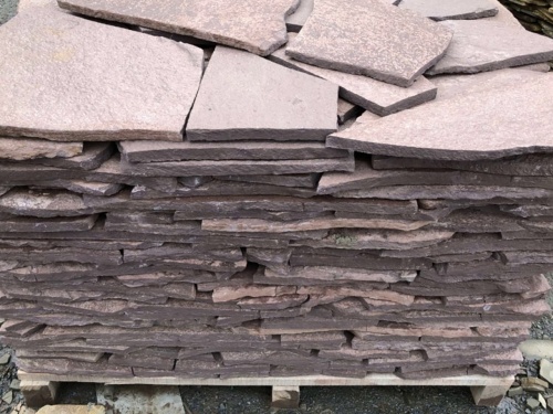 Плитняк лемезит бордовый для облицовки цоколя 20-25 мм  купить в Казани